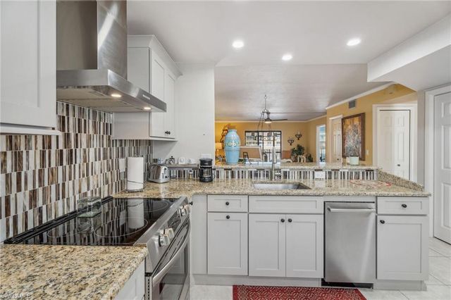 4538 SE 5th PL # 3, Cape Coral, FL 33904