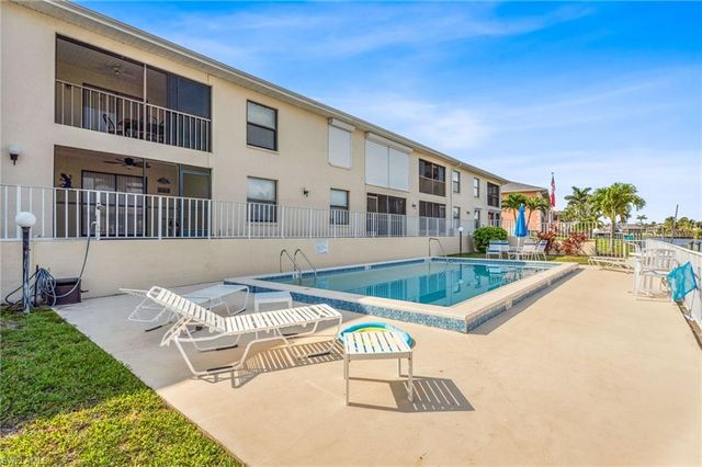 4538 SE 5th PL # 3, Cape Coral, FL 33904