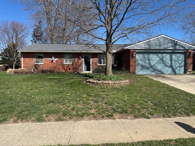 2483 Foxchase Court, Troy, OH 45373