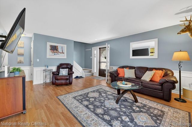 526 W Rockwell Street, Fenton, MI 48430