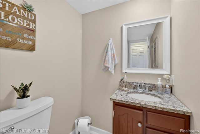 526 W Rockwell Street, Fenton, MI 48430