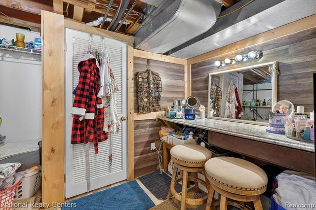 526 W Rockwell Street, Fenton, MI 48430