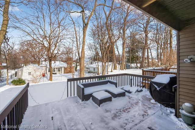 526 W Rockwell Street, Fenton, MI 48430