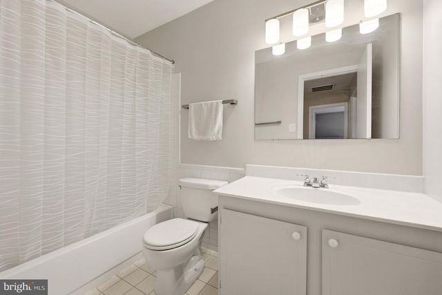 6003 QUEENSTON ST, Springfield, VA 22152