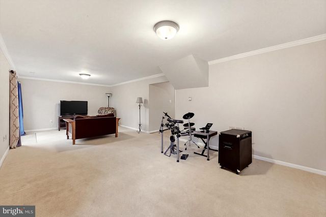6003 QUEENSTON ST, Springfield, VA 22152