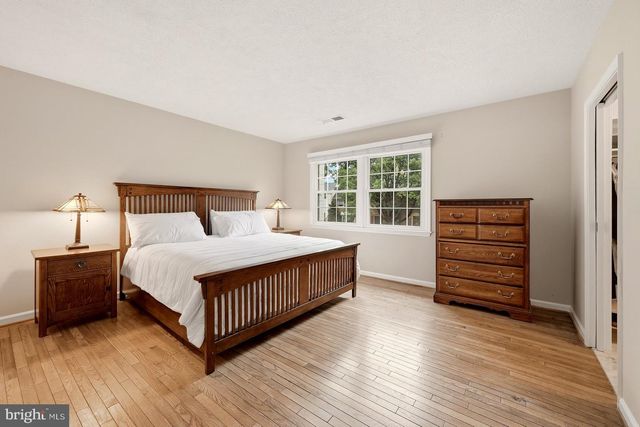 6003 QUEENSTON ST, Springfield, VA 22152