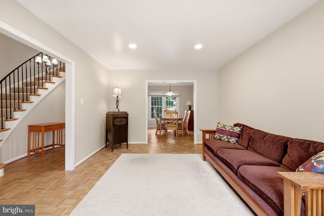 6003 QUEENSTON ST, Springfield, VA 22152