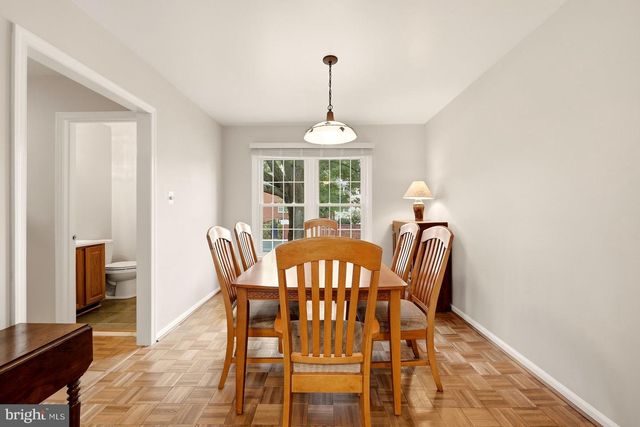 6003 QUEENSTON ST, Springfield, VA 22152