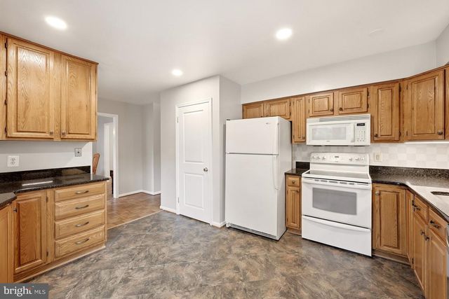 6003 QUEENSTON ST, Springfield, VA 22152