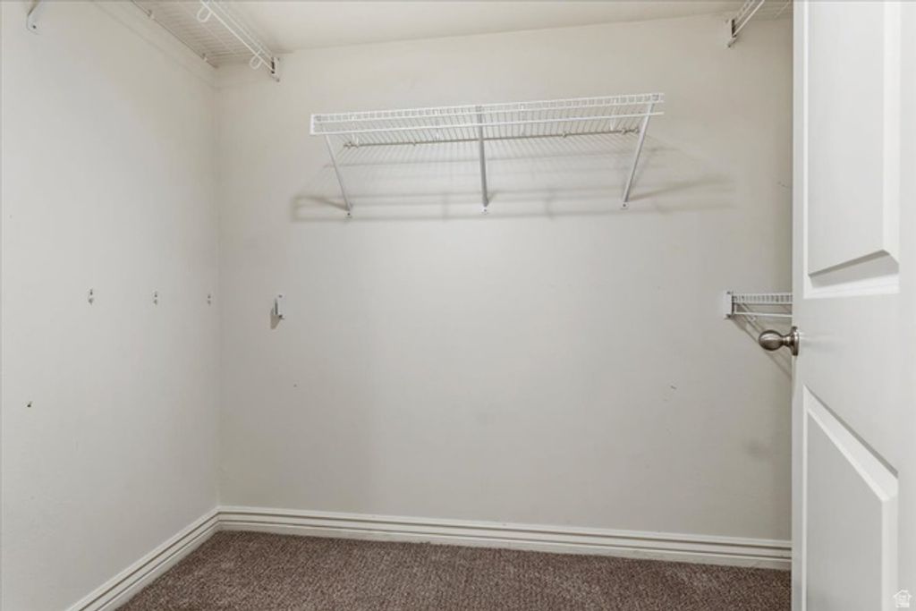 Image 12 of property listing at 11763 S CURRANT DR #101, South Jordan, UT 84009