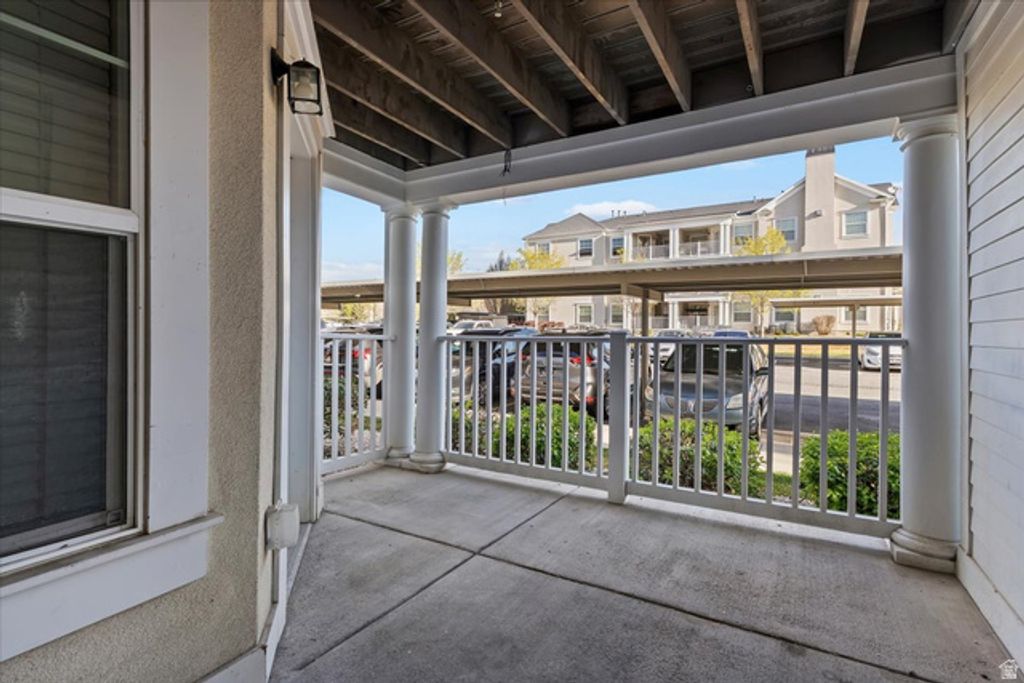 Image 20 of property listing at 11763 S CURRANT DR #101, South Jordan, UT 84009