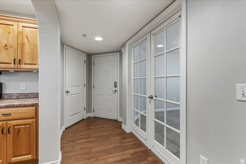 Image 3 of property listing at 11763 S CURRANT DR #101, South Jordan, UT 84009