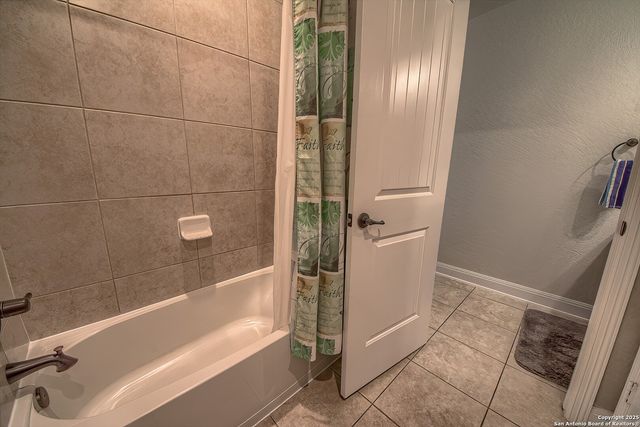 3209 Harvest Hill Blvd, Marion, TX 78124