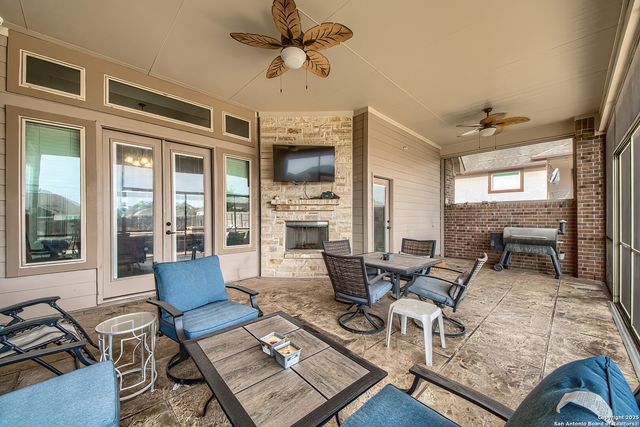 3209 Harvest Hill Blvd, Marion, TX 78124