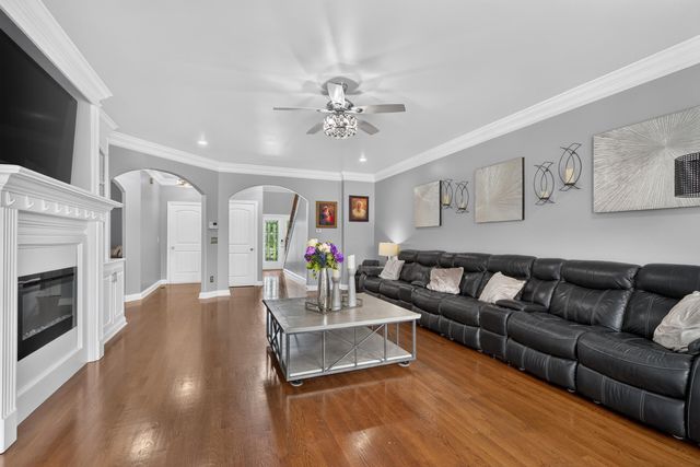 3225 Toll Gate Road, Lexington, KY 40509