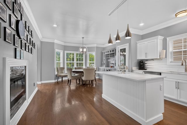 3225 Toll Gate Road, Lexington, KY 40509