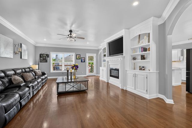 3225 Toll Gate Road, Lexington, KY 40509