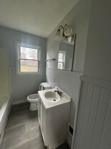 2508 Springhill DR, Roanoke, VA 24017