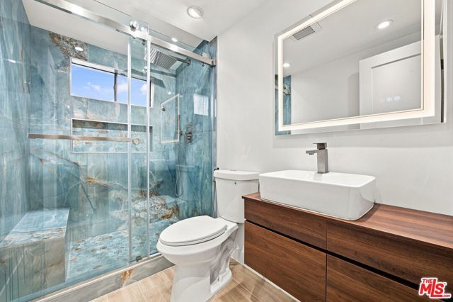 6848 Sylvia Avenue, Los Angeles, CA 91335