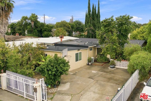6848 Sylvia Avenue, Los Angeles, CA 91335