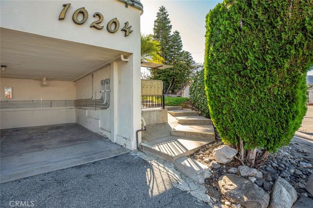 10204 Tujunga Canyon Boulevard 2, Tujunga, CA 91042