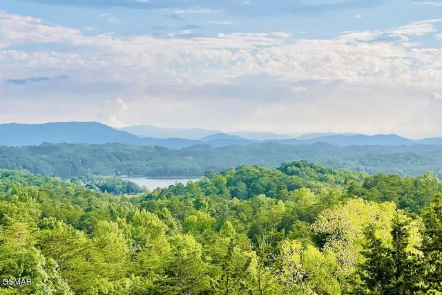 936 Buck Way, Sevierville, TN 37876