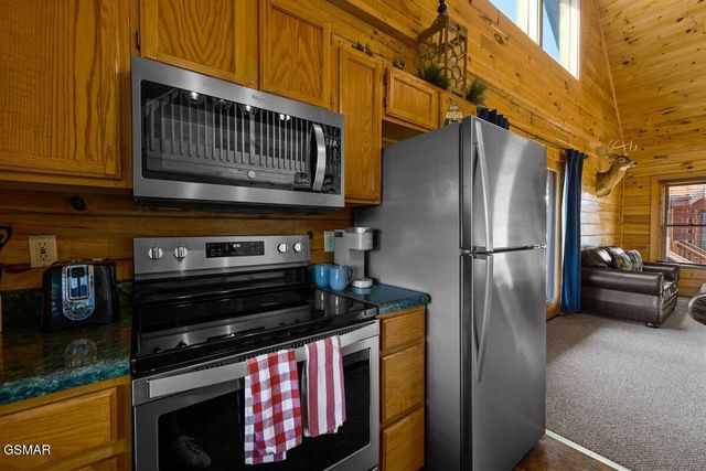 936 Buck Way, Sevierville, TN 37876