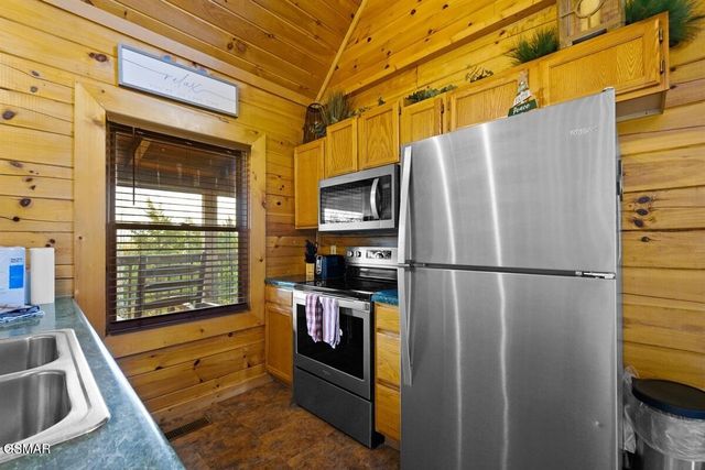 936 Buck Way, Sevierville, TN 37876