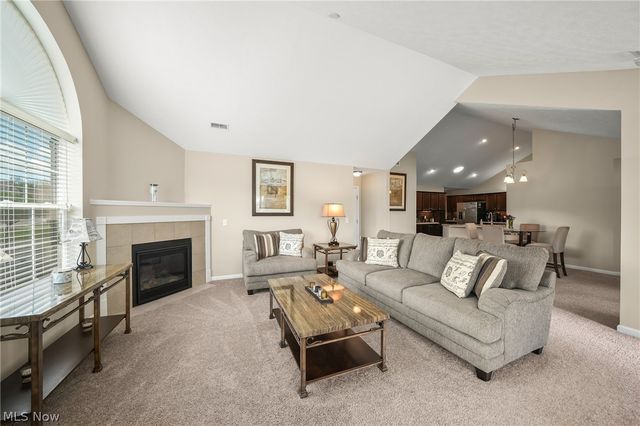 1930 Fairways Drive, Streetsboro, OH 44241