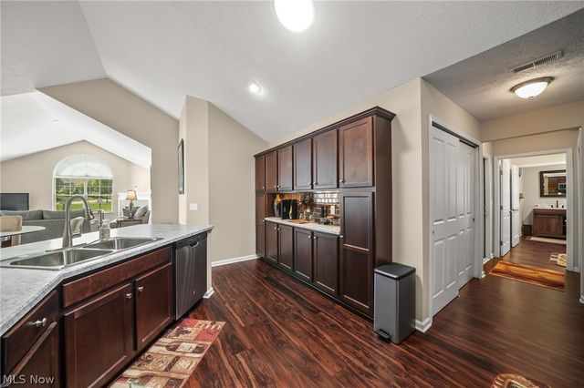 1930 Fairways Drive, Streetsboro, OH 44241