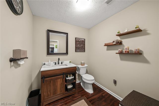 1930 Fairways Drive, Streetsboro, OH 44241