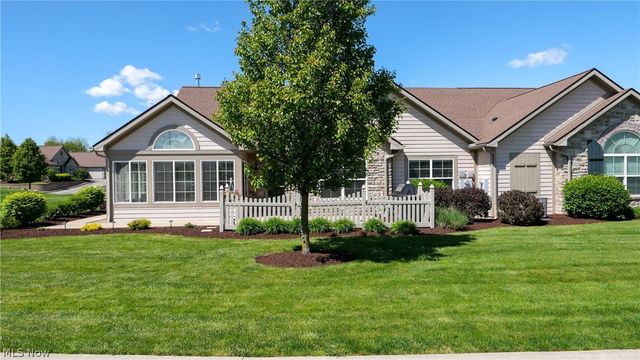 1930 Fairways Drive, Streetsboro, OH 44241