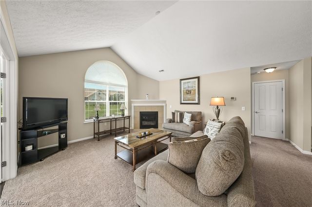 1930 Fairways Drive, Streetsboro, OH 44241