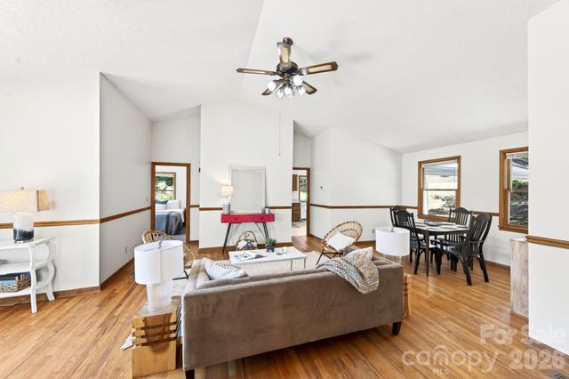 5 Johns Street, Asheville, NC 28806