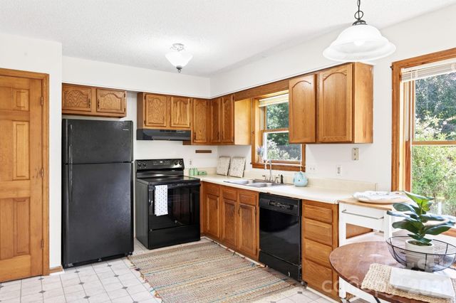 5 Johns Street, Asheville, NC 28806