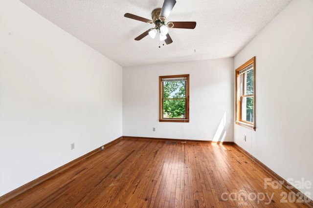 5 Johns Street, Asheville, NC 28806