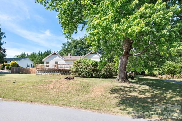 5 Johns Street, Asheville, NC 28806