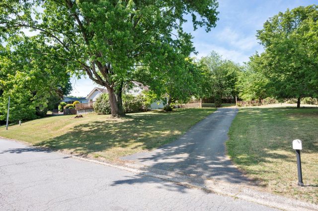 5 Johns Street, Asheville, NC 28806