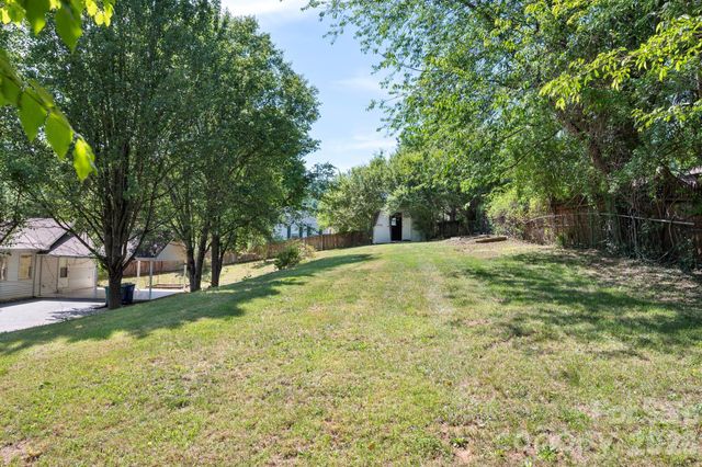 5 Johns Street, Asheville, NC 28806
