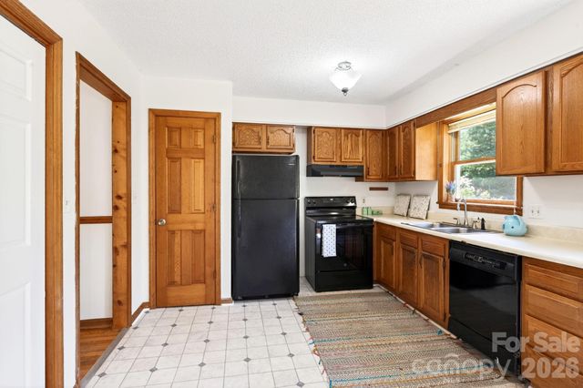 5 Johns Street, Asheville, NC 28806