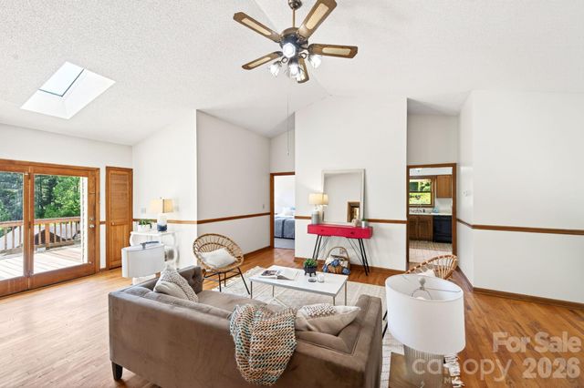 5 Johns Street, Asheville, NC 28806