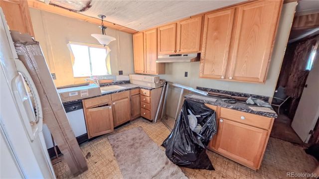 60 Royal M H Park, Byers, CO 80103