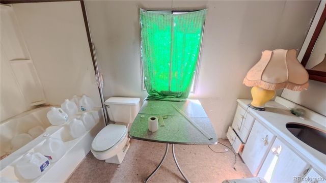 60 Royal M H Park, Byers, CO 80103