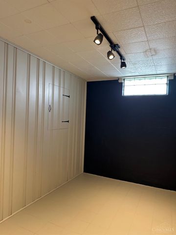 1317 Glenbrook Drive, Hamilton, OH 45013