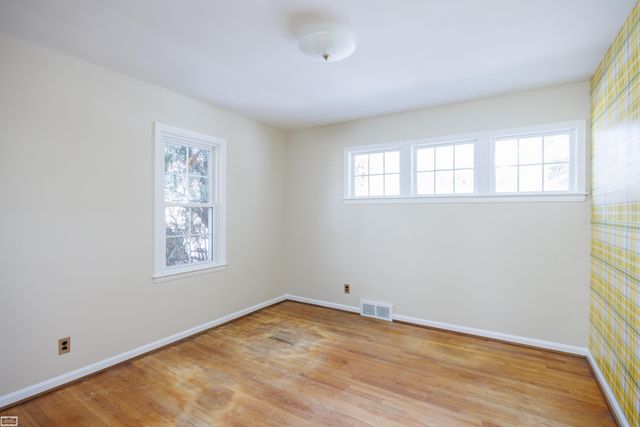 2403 Crooks Road, Royal Oak, MI 48073