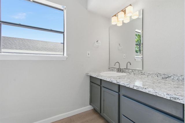 5728 Pinon Vista DR, Austin, TX 78724