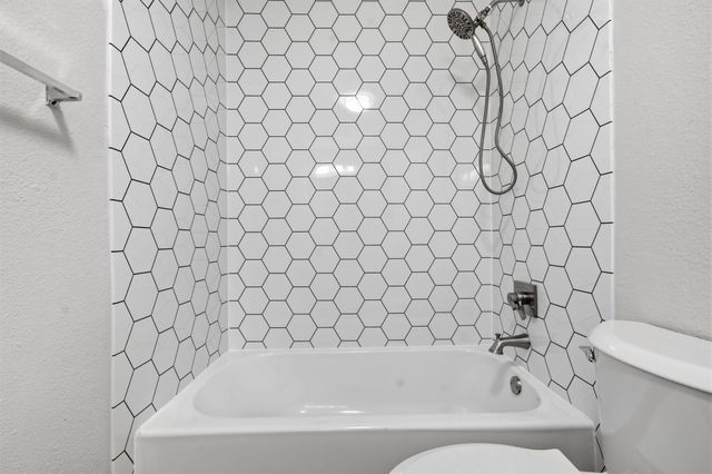 5728 Pinon Vista DR, Austin, TX 78724