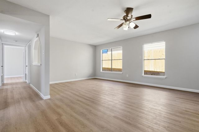 5728 Pinon Vista DR, Austin, TX 78724