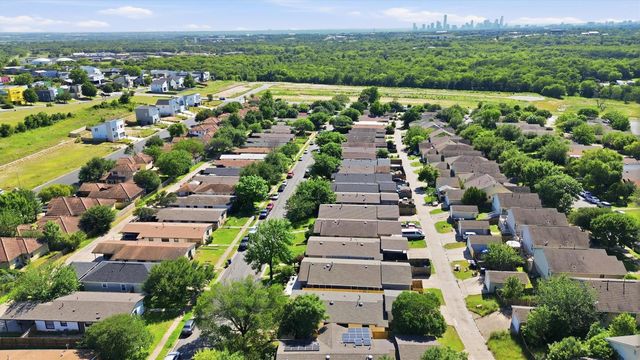 5728 Pinon Vista DR, Austin, TX 78724