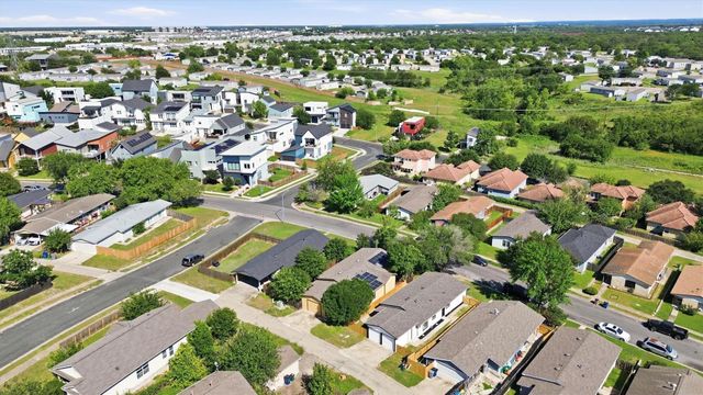 5728 Pinon Vista DR, Austin, TX 78724
